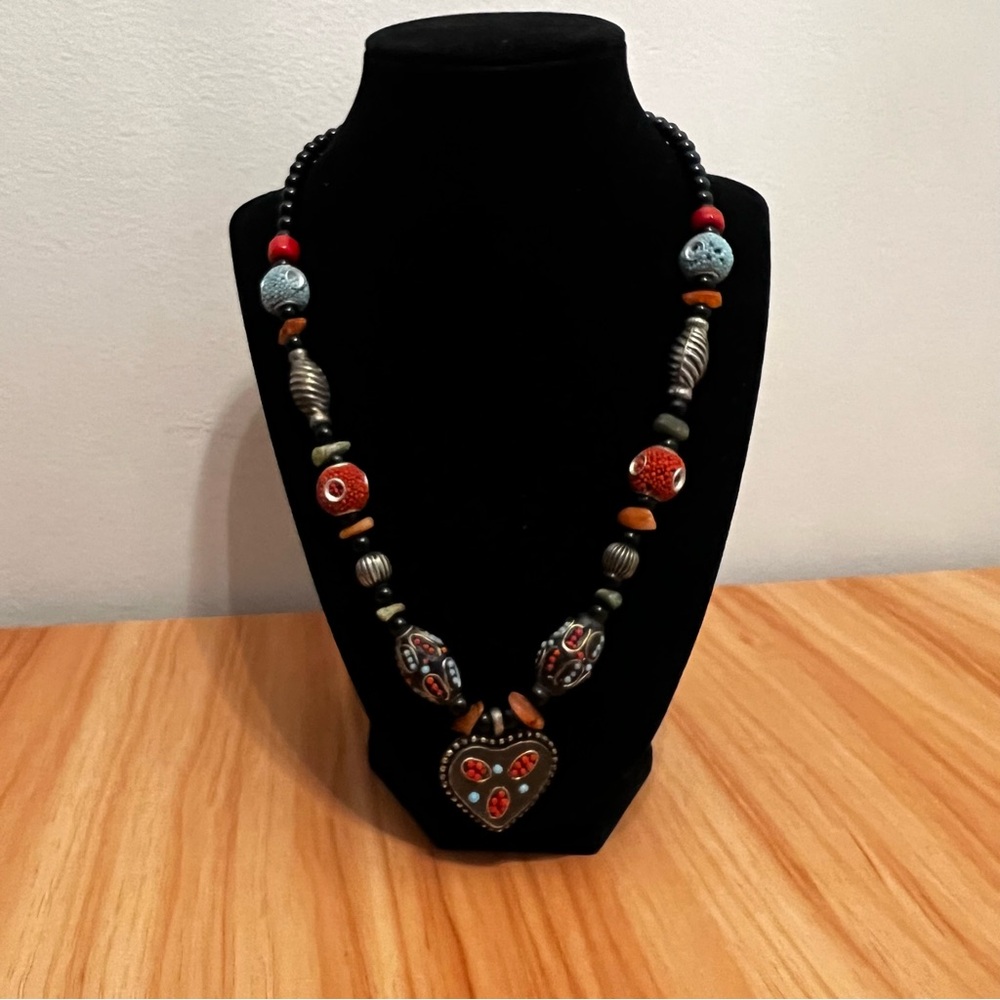 Vintage Boho Eclectic Beaded Heart Necklace with Crystals - Picture 7 of 11
